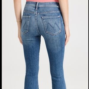 MOTHER the Weekender Fray Jeans